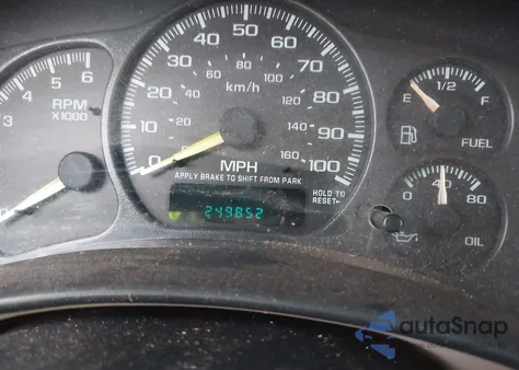 2001 Chevrolet Tahoe Lt z USA, uszkodzony, nr VIN 1GNEC13T11R176181